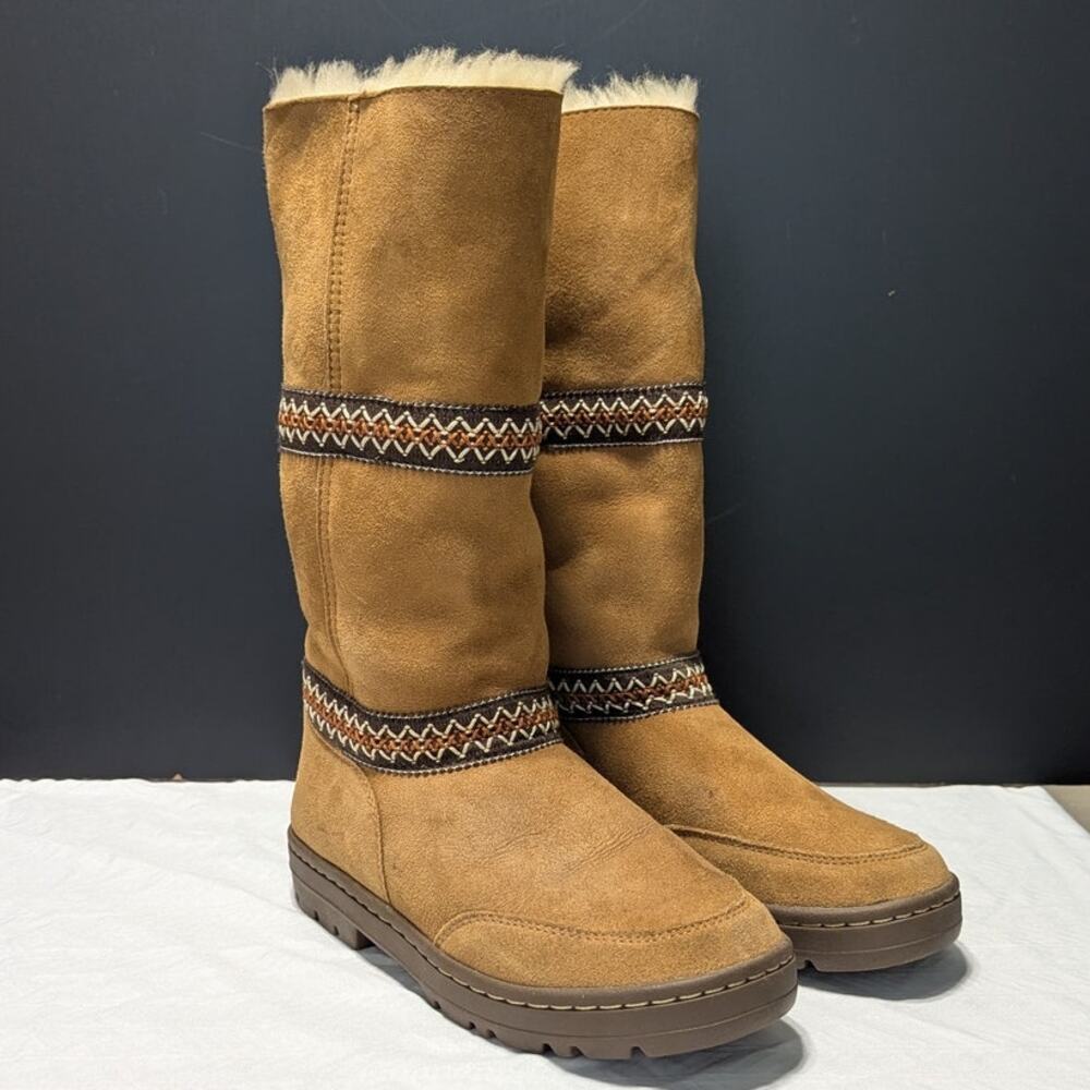 UGG Sundance Revival Shearling Boots Sheepskin Chestnut Tan Womens 7 Winter Cozy